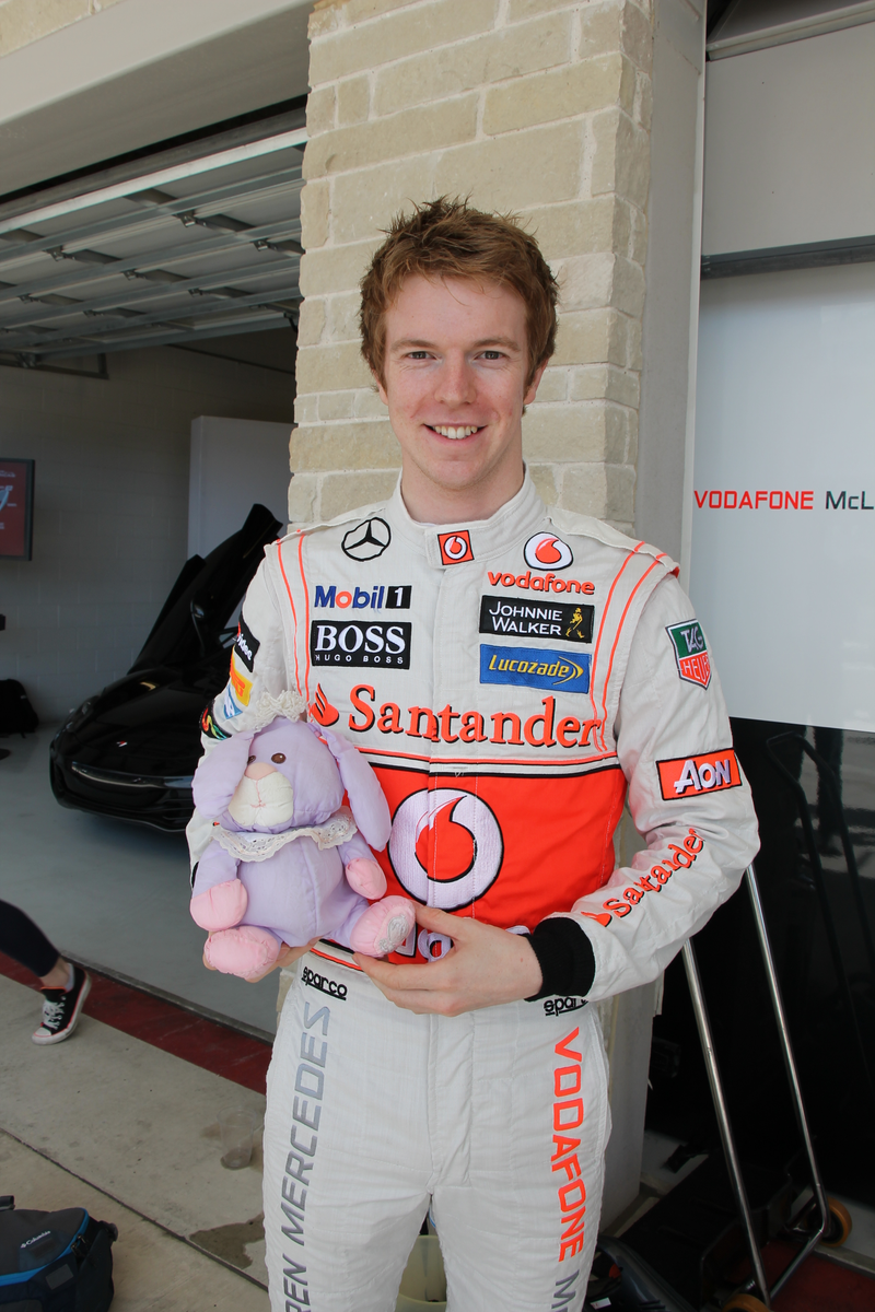 Illustration for article titled Racing Drivers With Easter Bunnies Are The Best Thing Ever